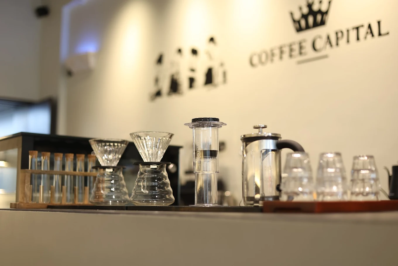 Manual brew bar with pour-over and French press equipment